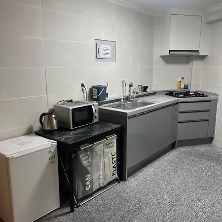 Apartment In Gangnam Seoul Exterior photo