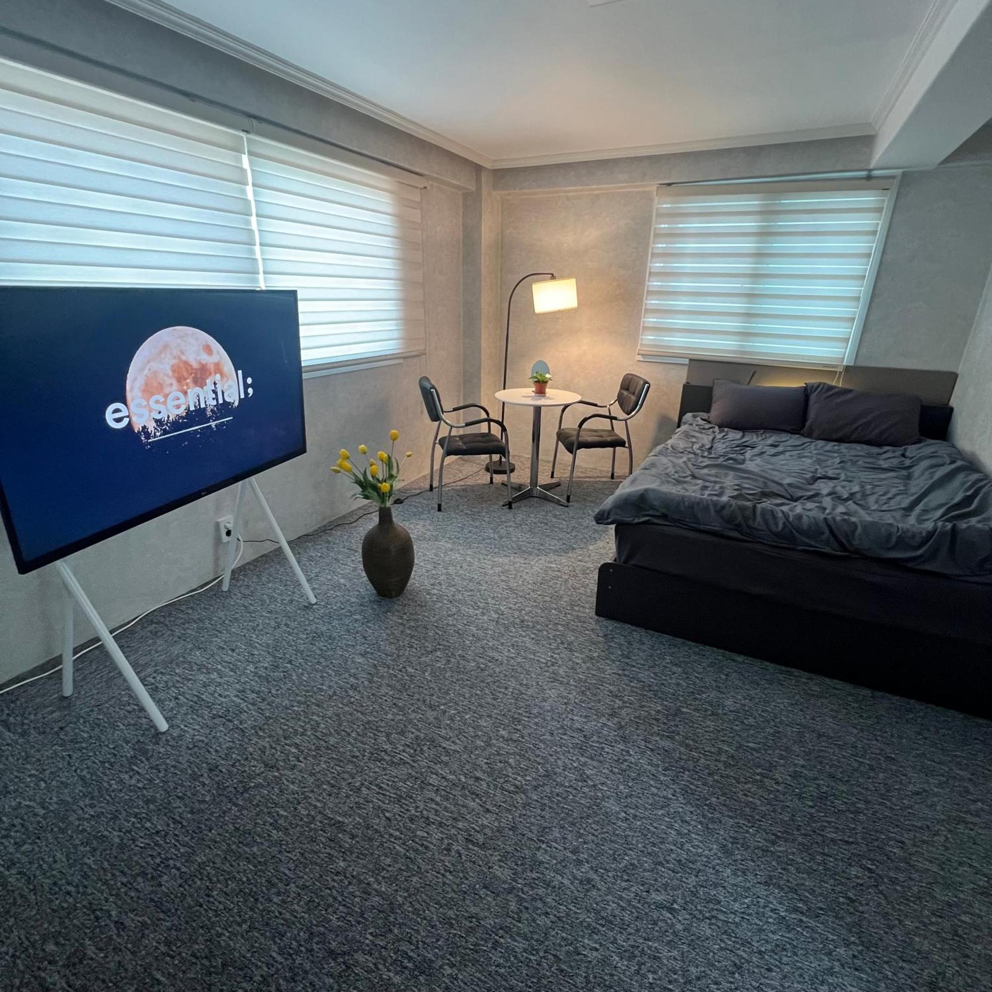 Apartment In Gangnam *